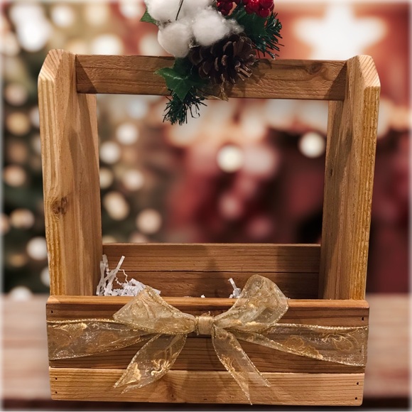 Handmade Wooden Cocoa/Beverage Caddy - Picture 1 of 6